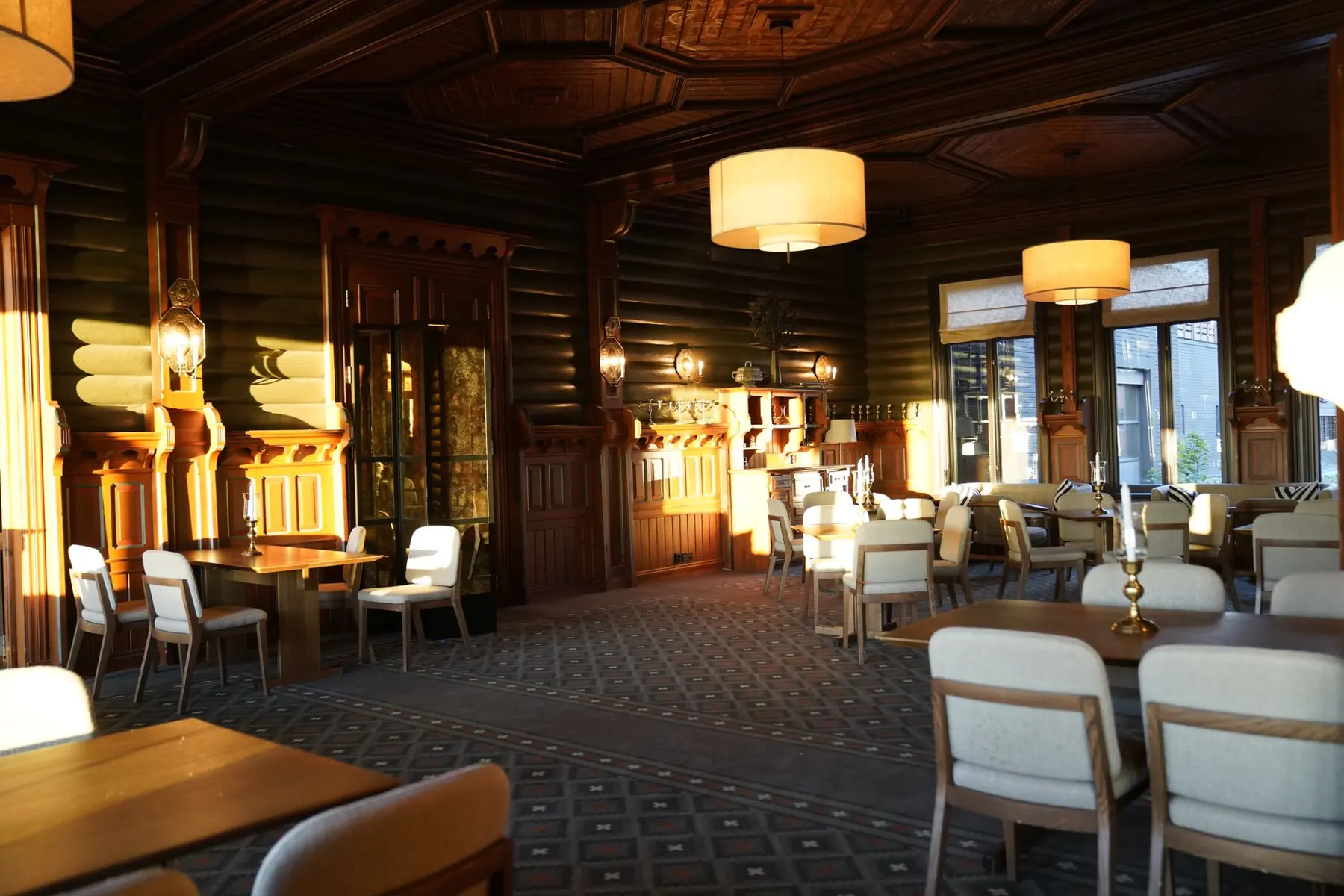 Heldagsrestaurant